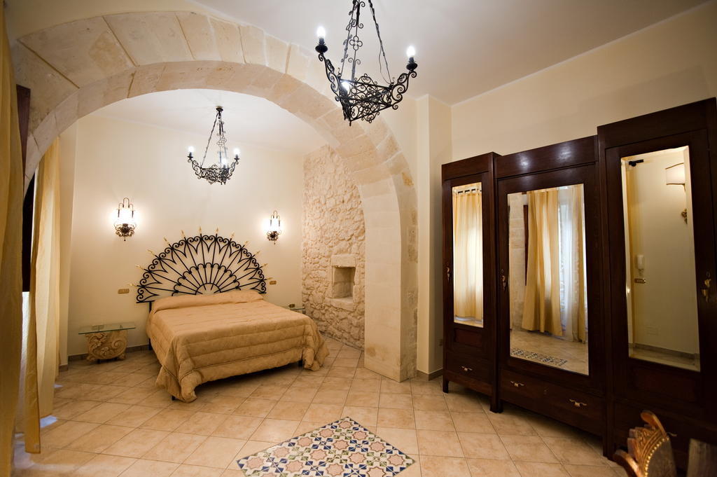 Le Antiche Mura Lecce Habitación foto