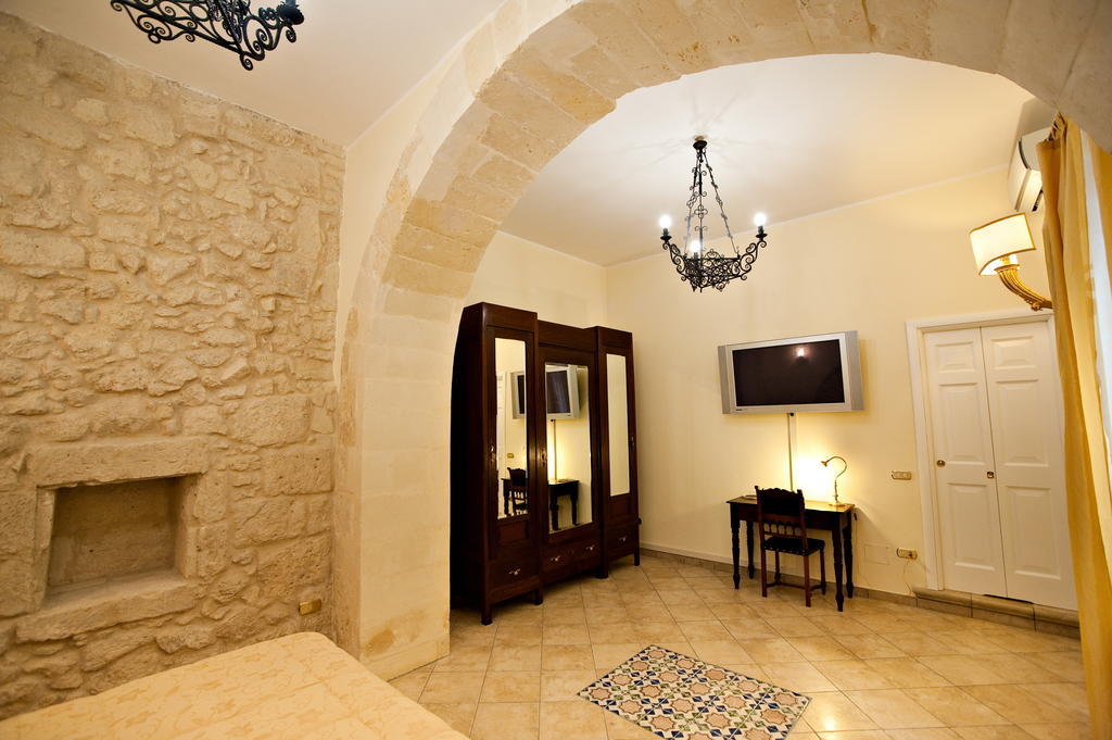 Le Antiche Mura Lecce Habitación foto